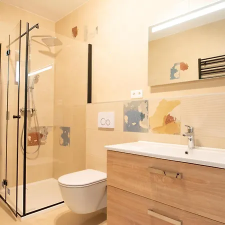 Apartment Onl *