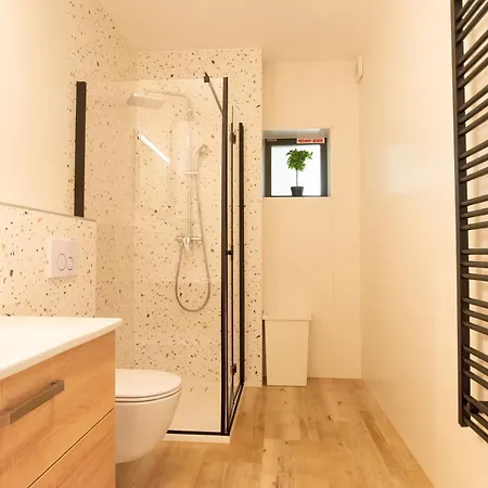 Onl Apartment *